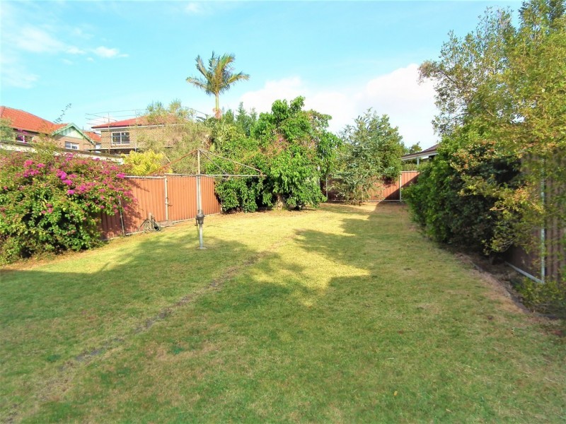 8 Lorking Street, Canterbury NSW 2193