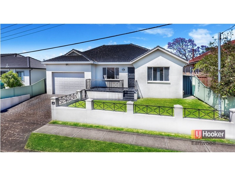 4 Hillside Avenue, Clemton Park NSW 2206