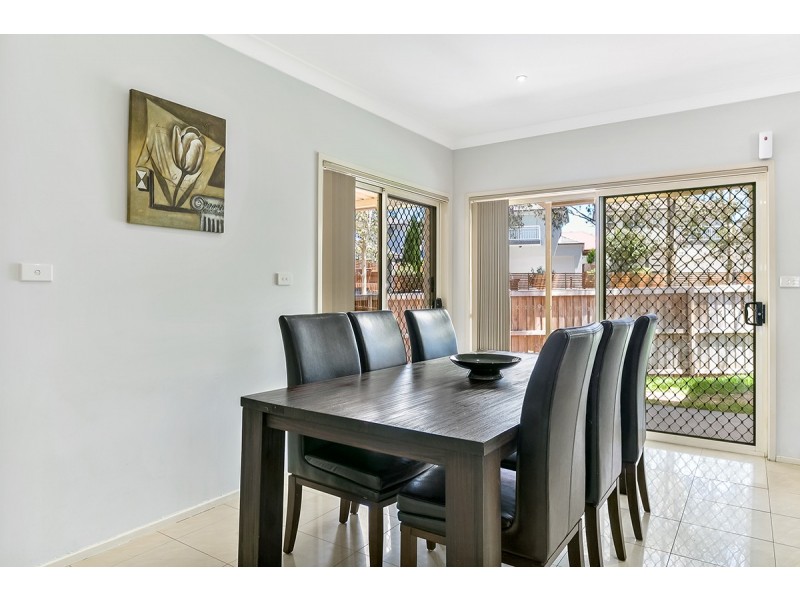 17 Hallen Place, West Hoxton NSW 2171