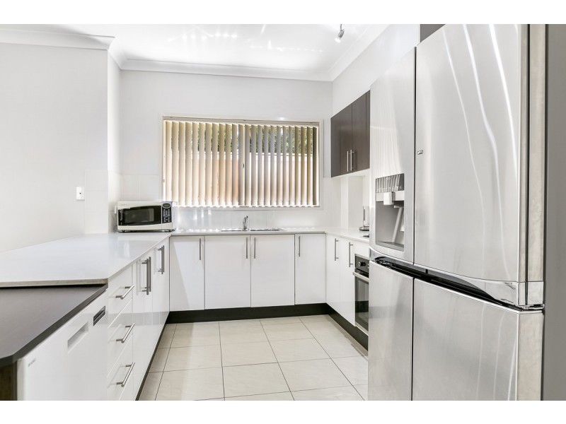 17 Hallen Place, West Hoxton NSW 2171