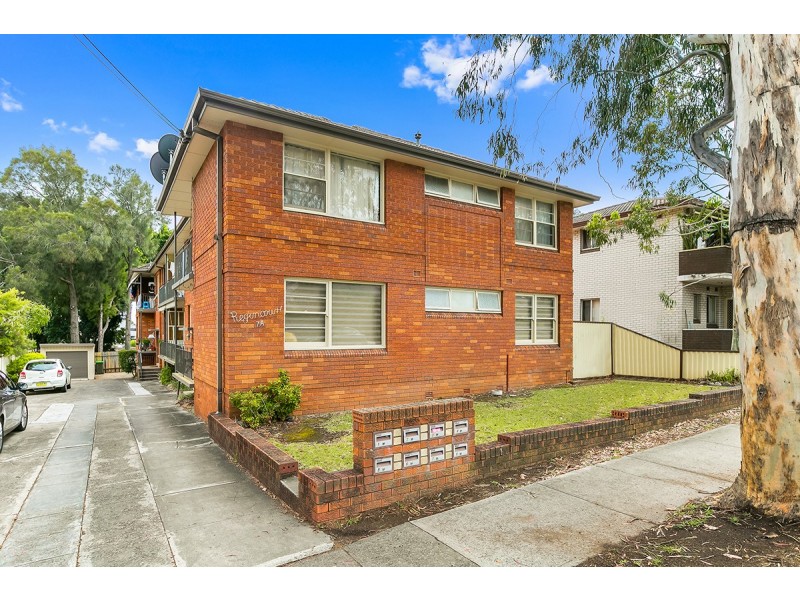 2/7a Reginald Avenue, Belmore NSW 2192