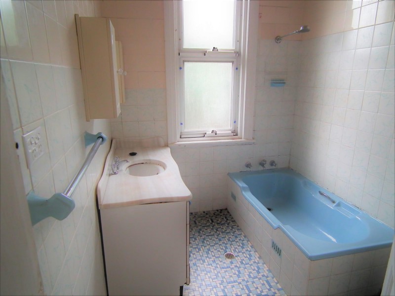 1 CALEDONIAN STREET, Bexley NSW 2207