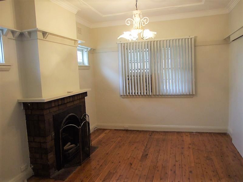 4 Caroline Street, Earlwood NSW 2206