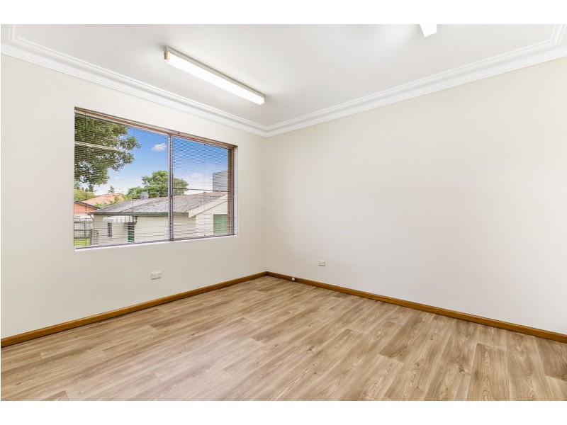 21 Kitchener Ave, Earlwood NSW 2206