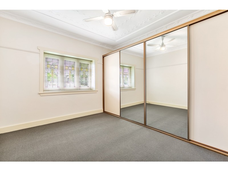 21 Kitchener Ave, Earlwood NSW 2206