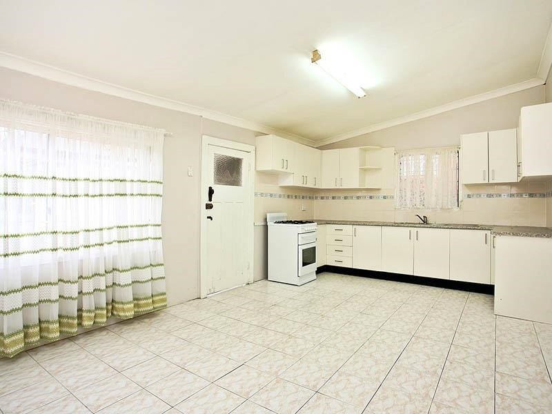 24 Barremma Road, Lakemba NSW 2195