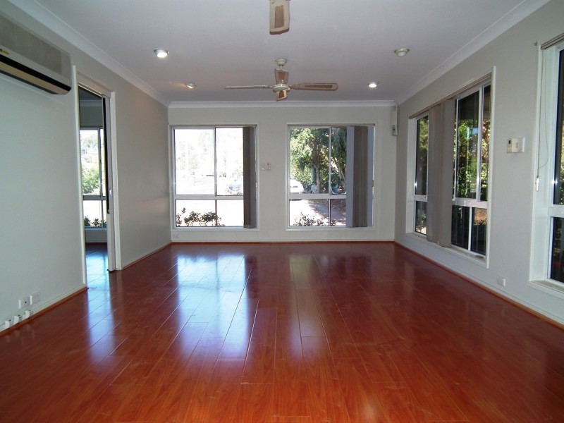 3 Kendall Street, Campbelltown NSW 2560