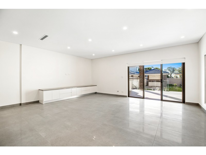 10 Nella Street, Padstow NSW 2211