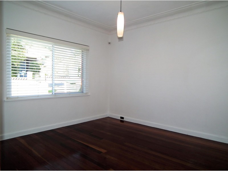 6 Trewilga Street, Earlwood NSW 2206