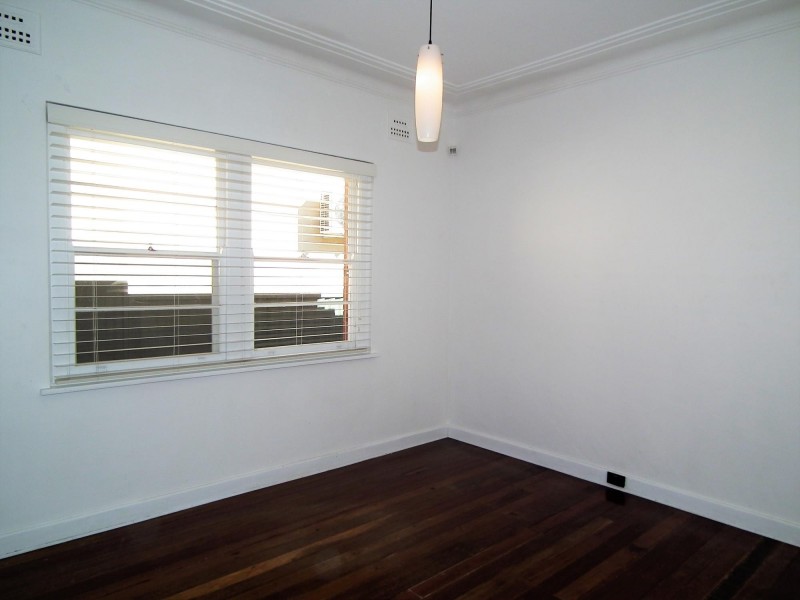 6 Trewilga Street, Earlwood NSW 2206