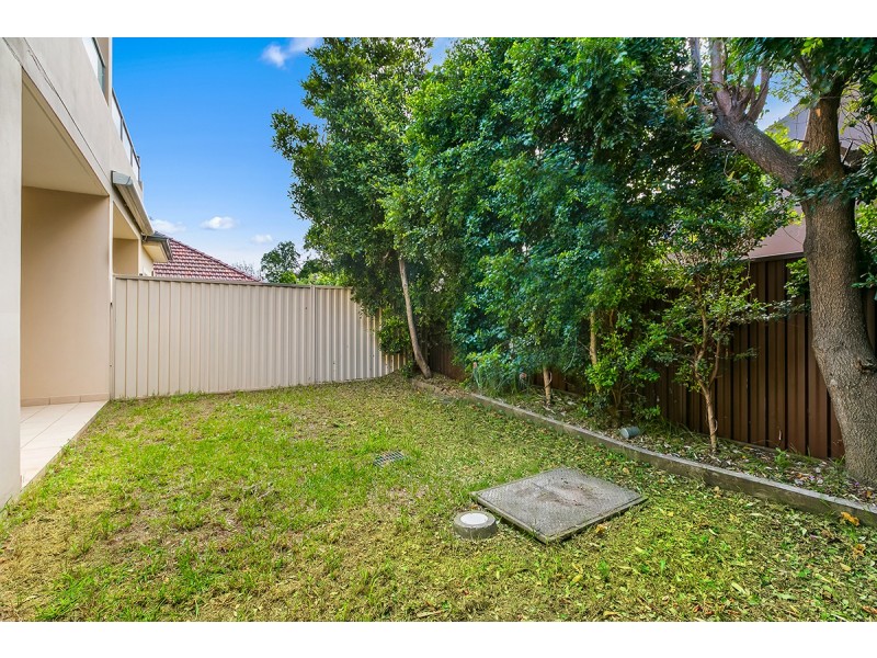 11 Dunlop Street, Roselands NSW 2196