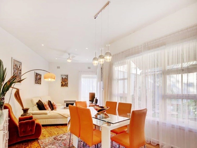 2 Woodlands Ave, Narwee NSW 2209