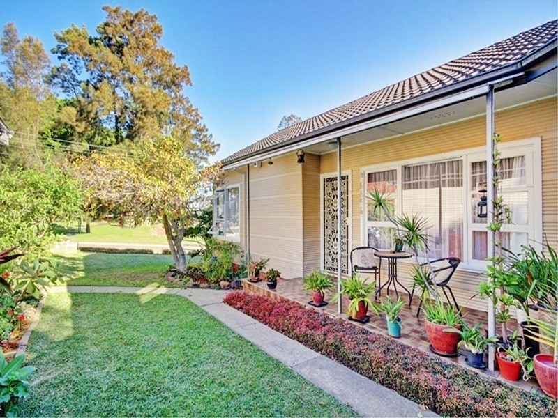 2 Woodlands Ave, Narwee NSW 2209
