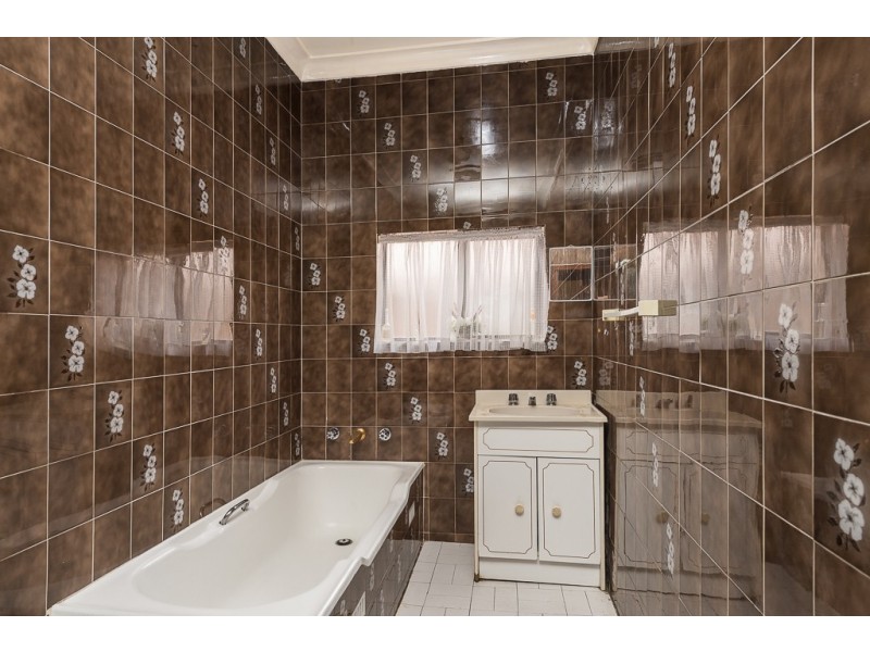 32 Banks Road, Earlwood NSW 2206