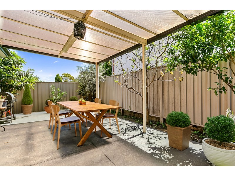 2/7 Farnham Ave, Roselands NSW 2196
