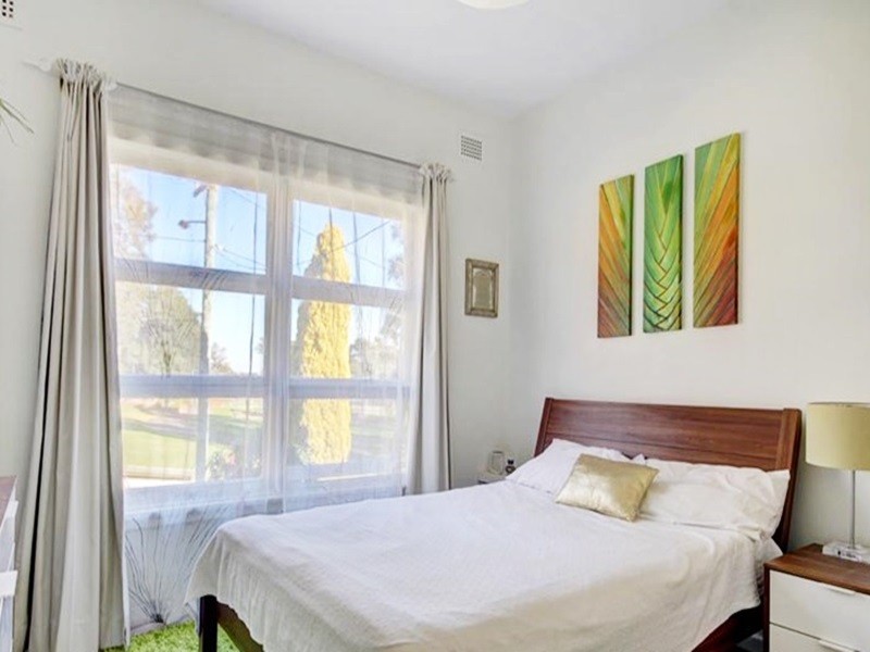 2 Woodlands Ave, Narwee NSW 2209