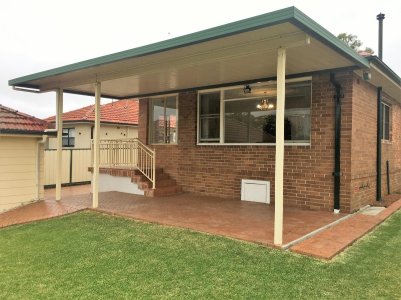 31 Junee crescent, Kingsgrove NSW 2208