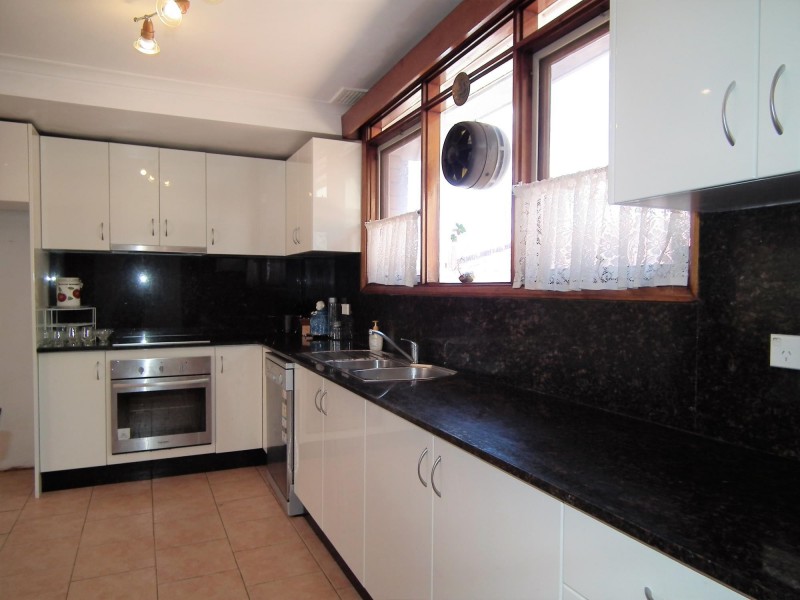 30 Highland Crescent, Earlwood NSW 2206