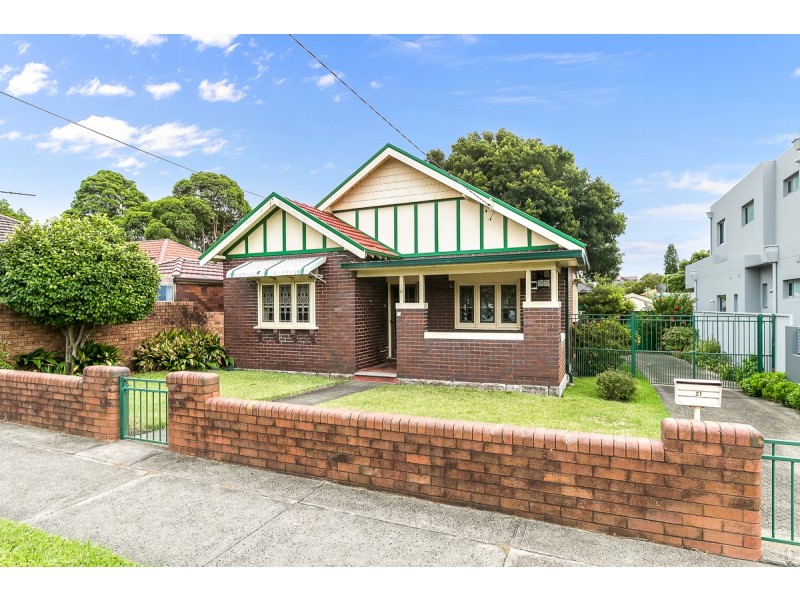 21 Kitchener Ave, Earlwood NSW 2206