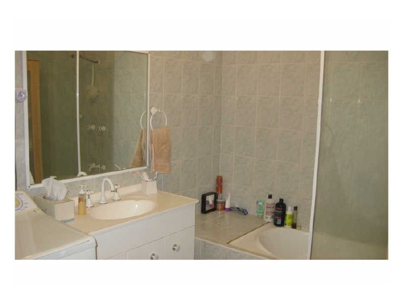 1/307-309 Homer Lane, Earlwood NSW 2206