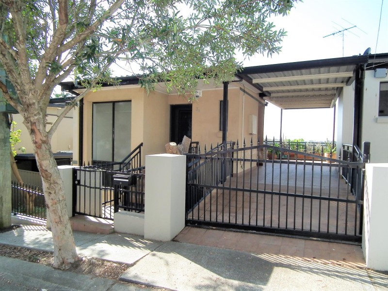 3B Undercliffe Lane, Earlwood NSW 2206