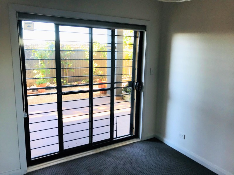 3B Undercliffe Lane, Earlwood NSW 2206