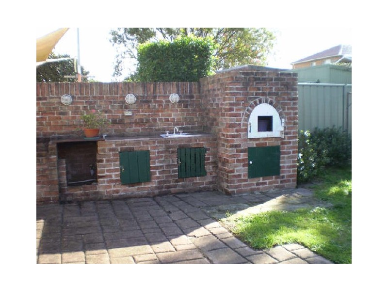 39 Kitchener Ave, Earlwood NSW 2206