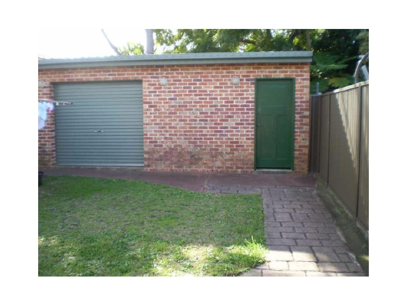 39 Kitchener Ave, Earlwood NSW 2206