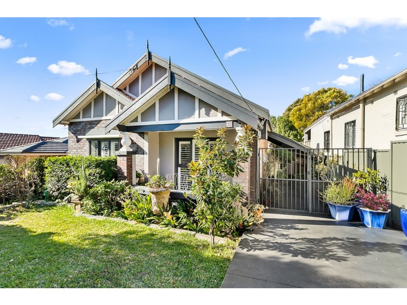 32 Main Street, Earlwood NSW 2206