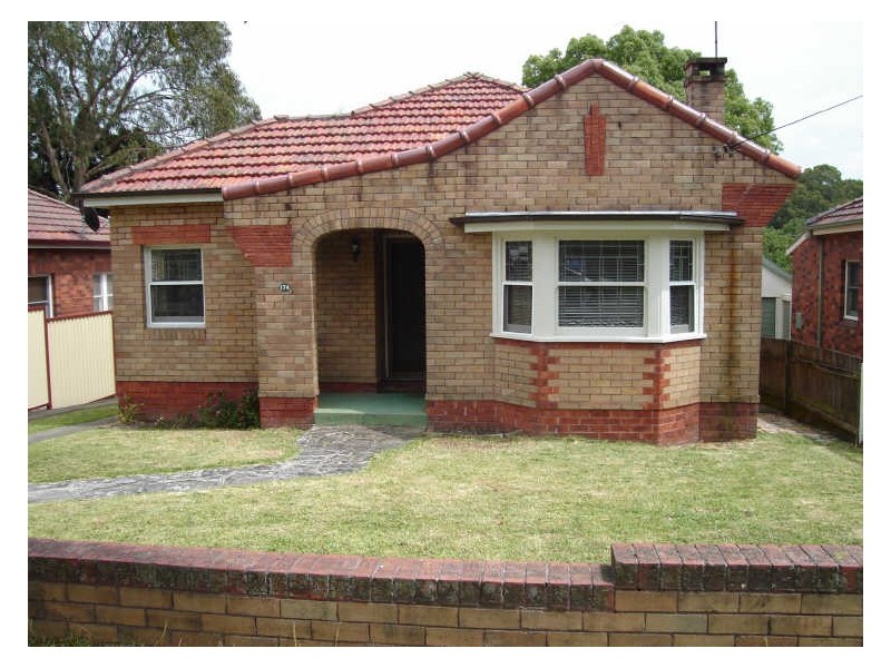 174 Slade Rd, Bardwell Park NSW 2207