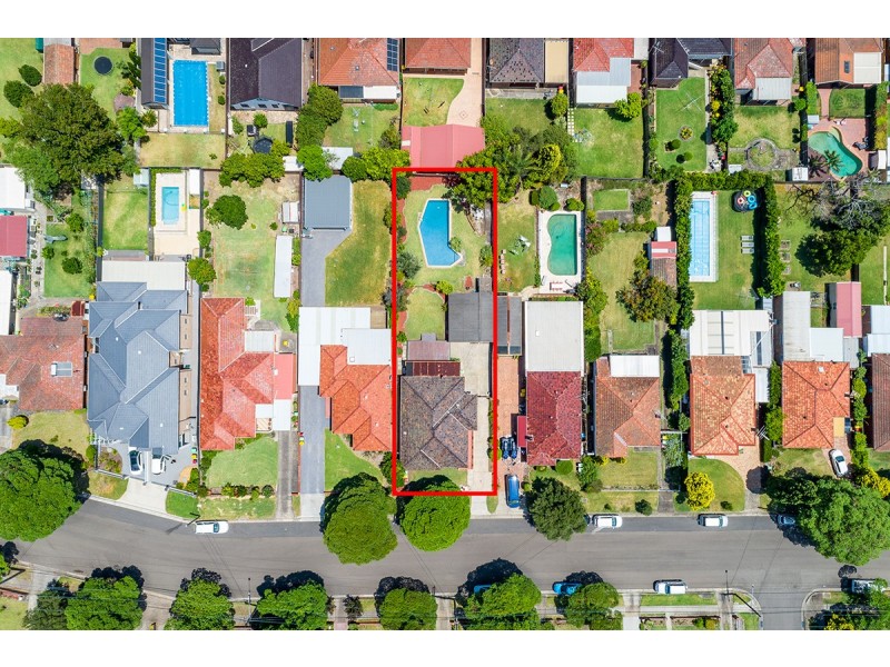 13 St Elmo Parade, Kingsgrove NSW 2208