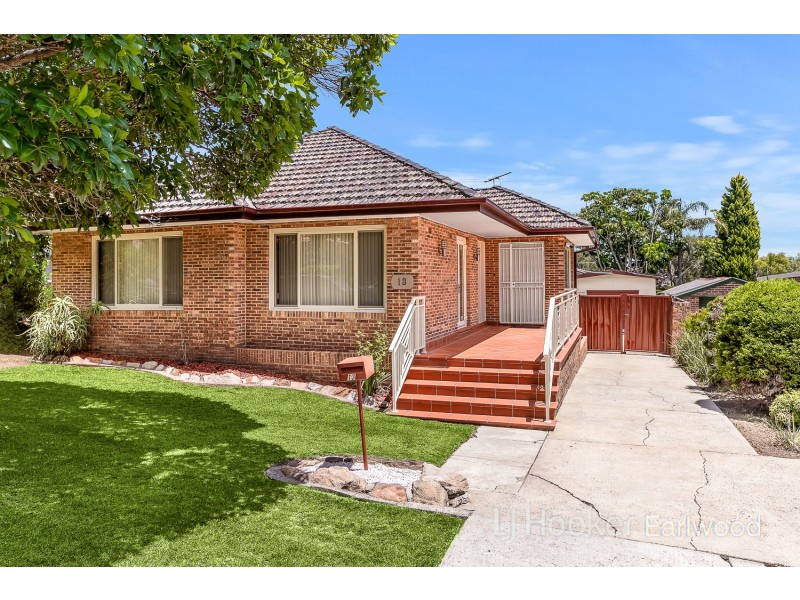 13 St Elmo Parade, Kingsgrove NSW 2208