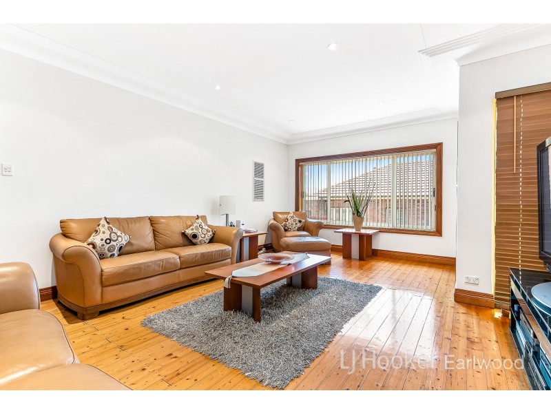 13 St Elmo Parade, Kingsgrove NSW 2208