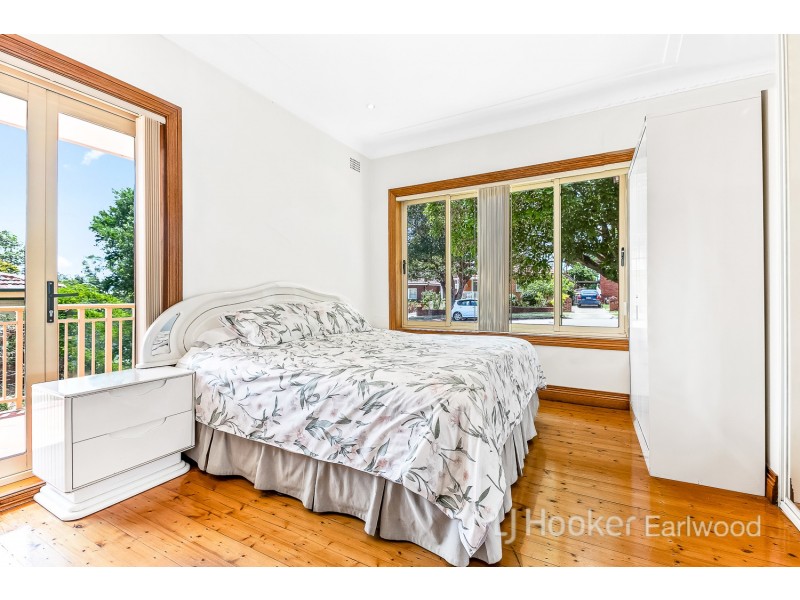 13 St Elmo Parade, Kingsgrove NSW 2208