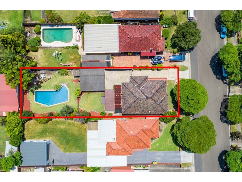 13 St Elmo Parade, Kingsgrove NSW 2208