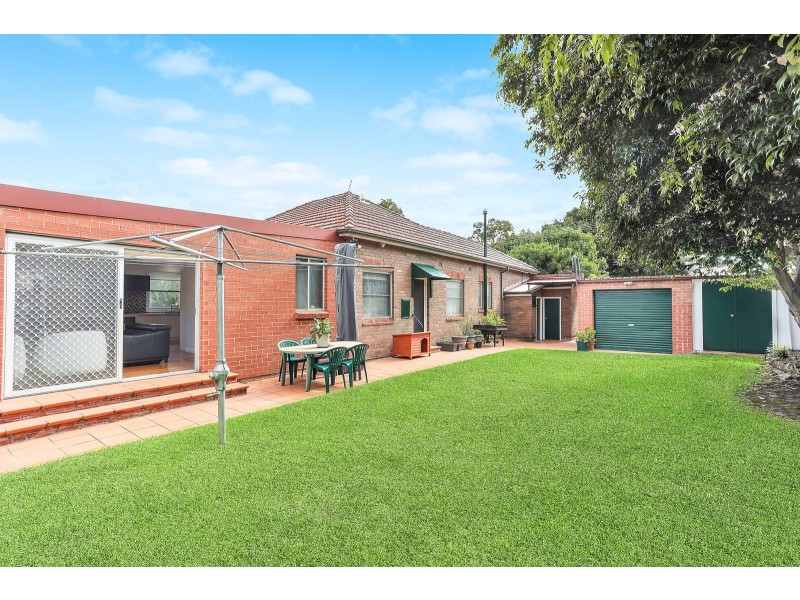 11 Warejee Street, Kingsgrove NSW 2208