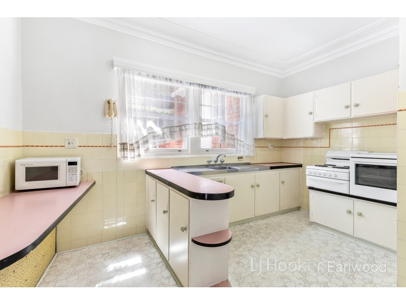 1 Sunset Place, Earlwood NSW 2206