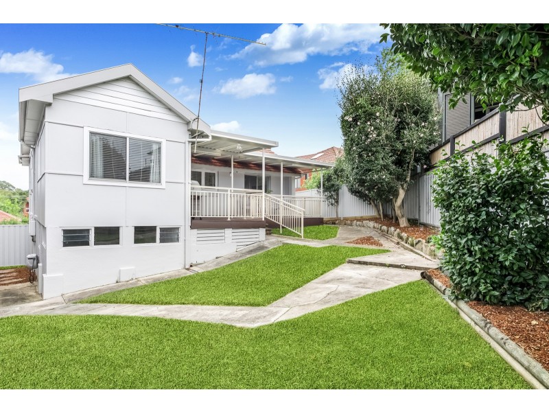 10 Bobadah Street, Kingsgrove NSW 2208