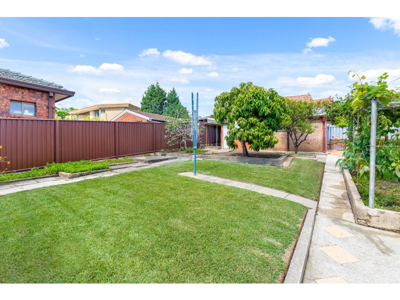 20 Gretchen Avenue, Earlwood NSW 2206