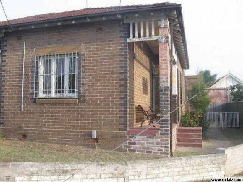 16 Green Street, Tempe NSW 2044