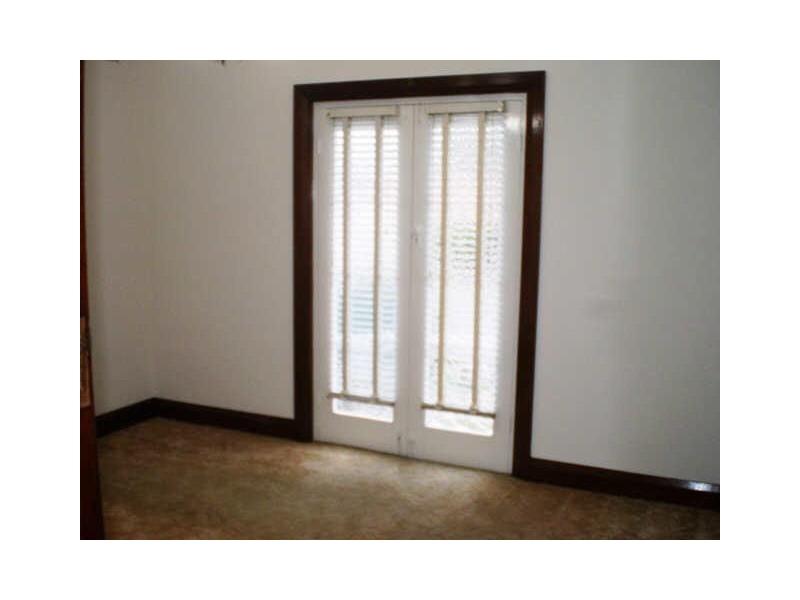 33 Nelson Rd, Earlwood NSW 2206