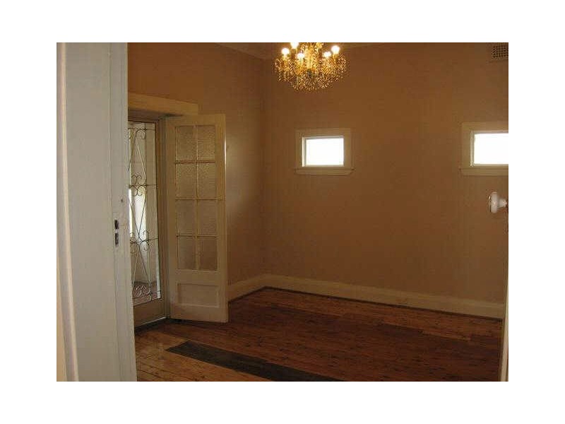 30 Kitchener Ave, Earlwood NSW 2206