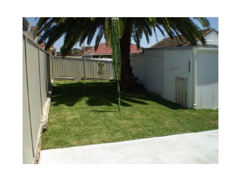 10 Ada Street, Kingsgrove NSW 2208