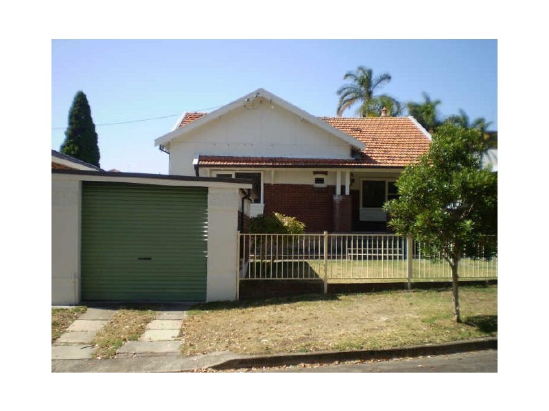 1 Sutton Avenue, Earlwood NSW 2206