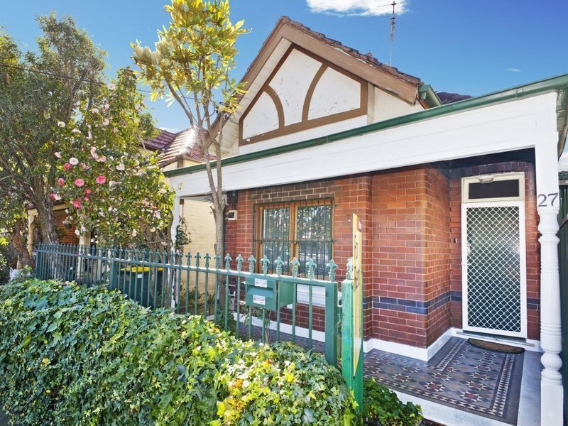 27 Calvert Street, Marrickville NSW 2204