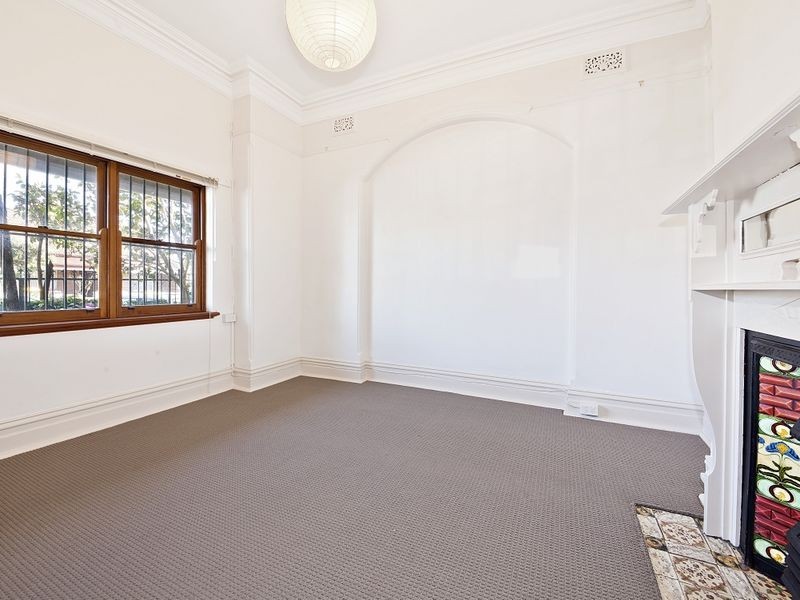 27 Calvert Street, Marrickville NSW 2204