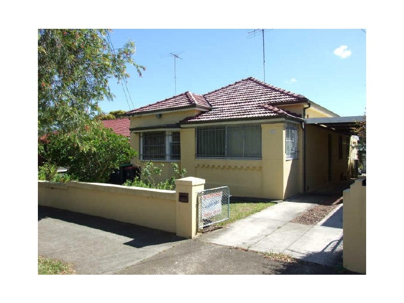 17 Gornall Ave, Earlwood NSW 2206