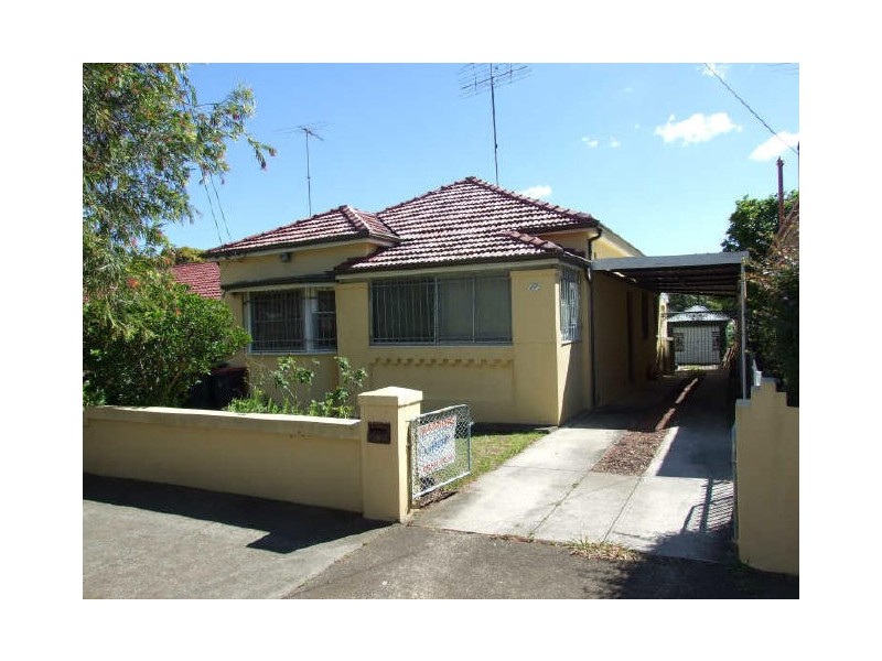 17 Gornall Ave, Earlwood NSW 2206