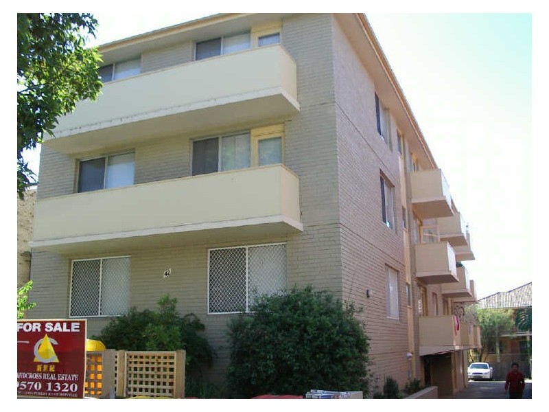 2/42 The Avenue, Hurstville NSW 2220
