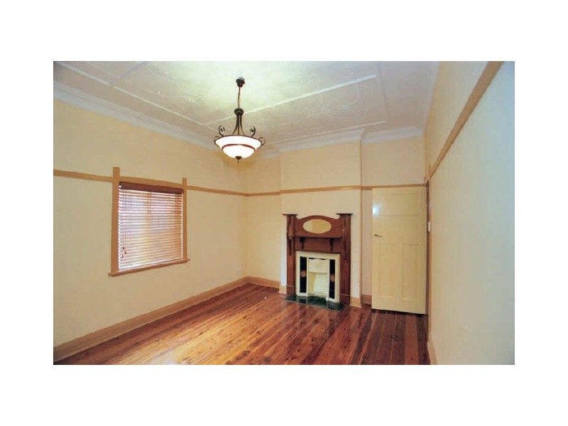6 Cross Street, Campsie NSW 2194
